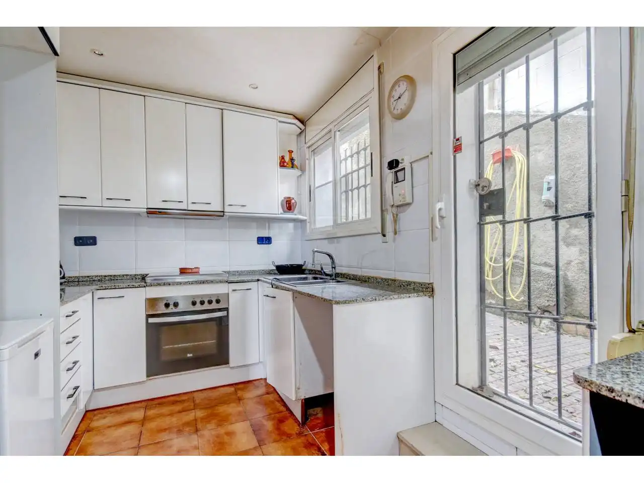 Kitchen of Houses for sale in Esplugues de Llobregat  with Air Conditioner, Heating and Private garden
