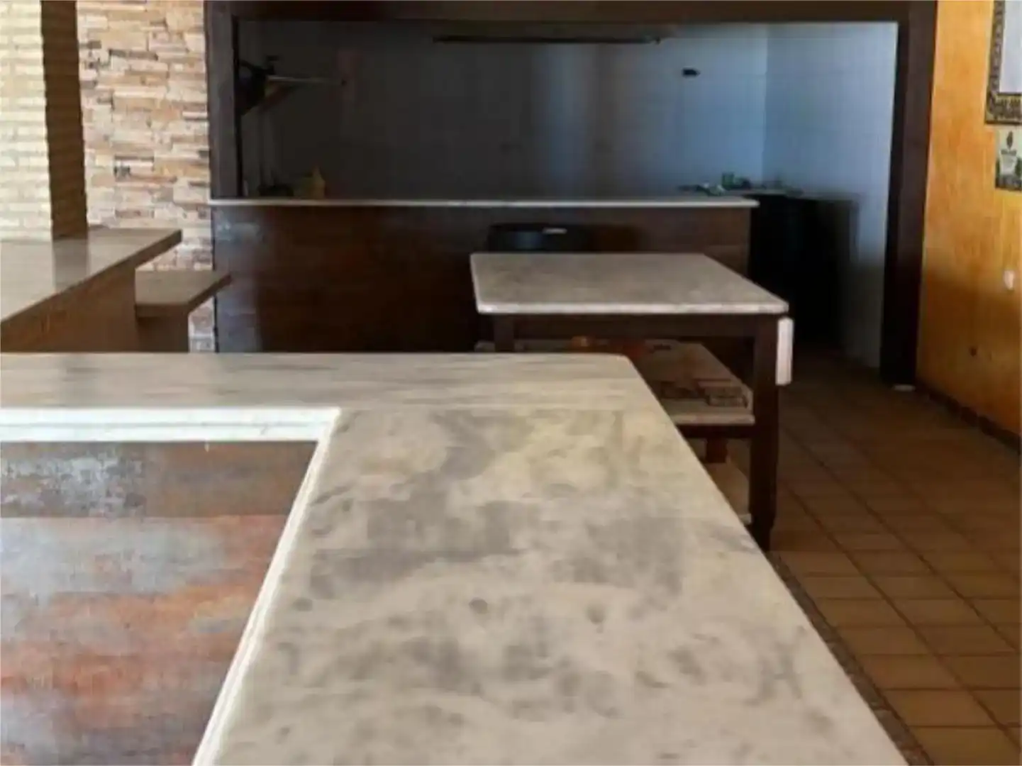Cuina de Local en venda en Almonte amb Aire condicionat i Moblat