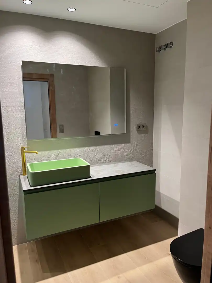 Badezimmer von Wohnung zur Miete in Iturrama