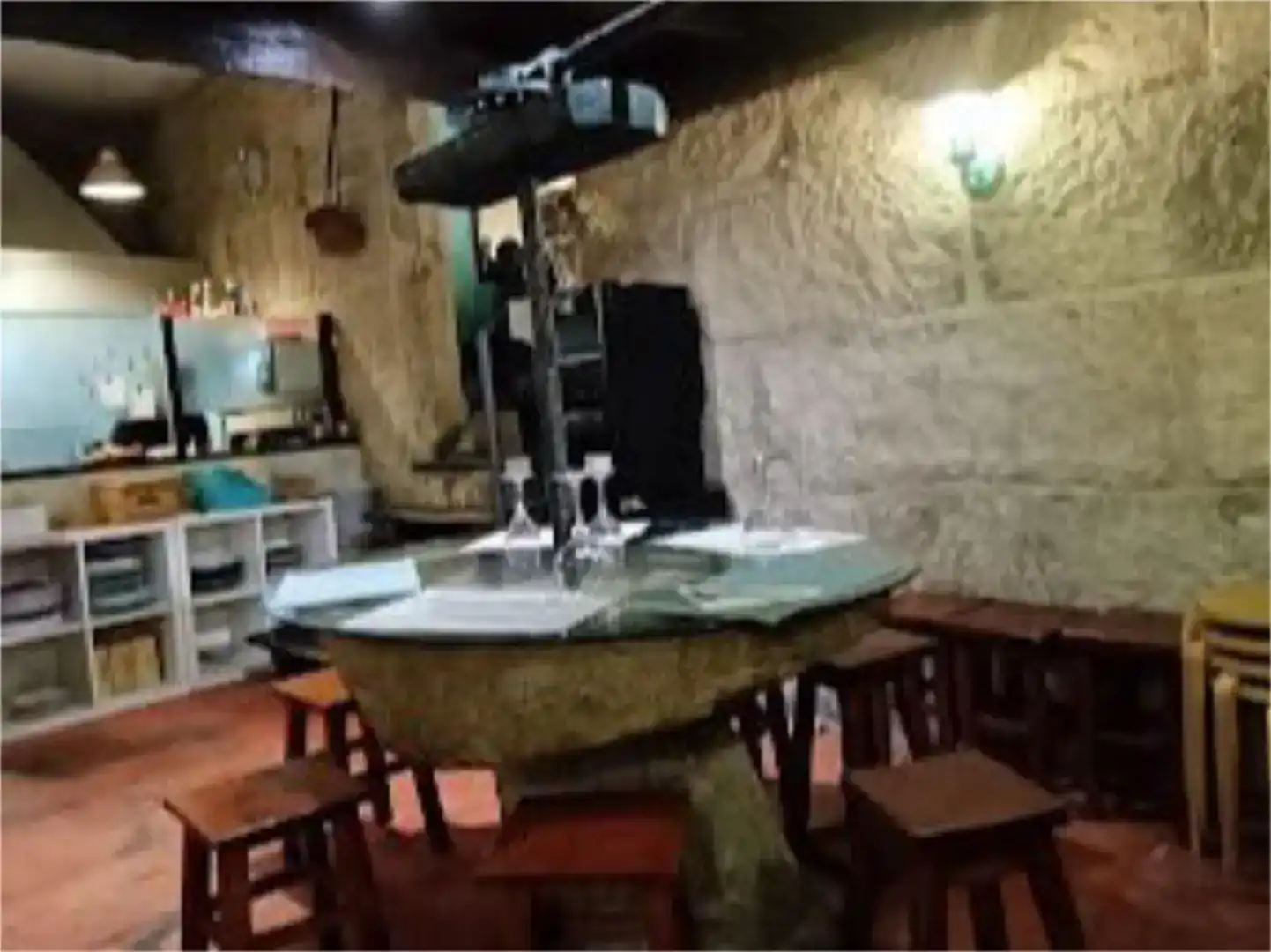 Local de lloguer en Marín amb Moblat