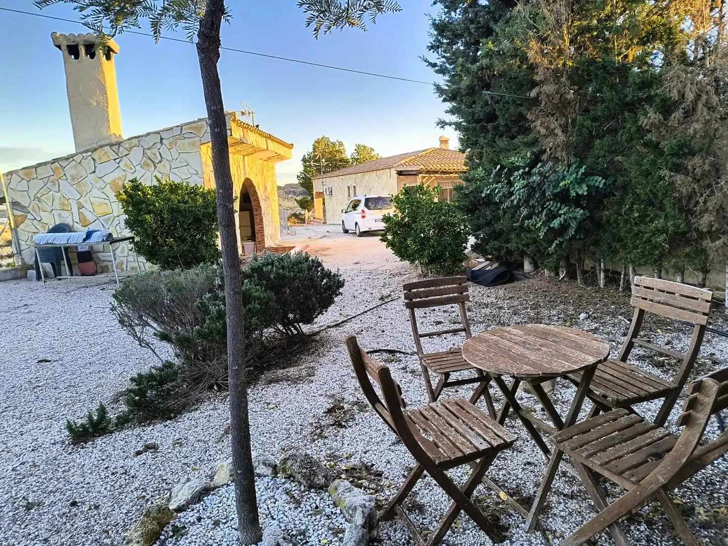Vista exterior de Casa o xalet en venda en Crevillent amb Aire condicionat, Jardí privat i Traster