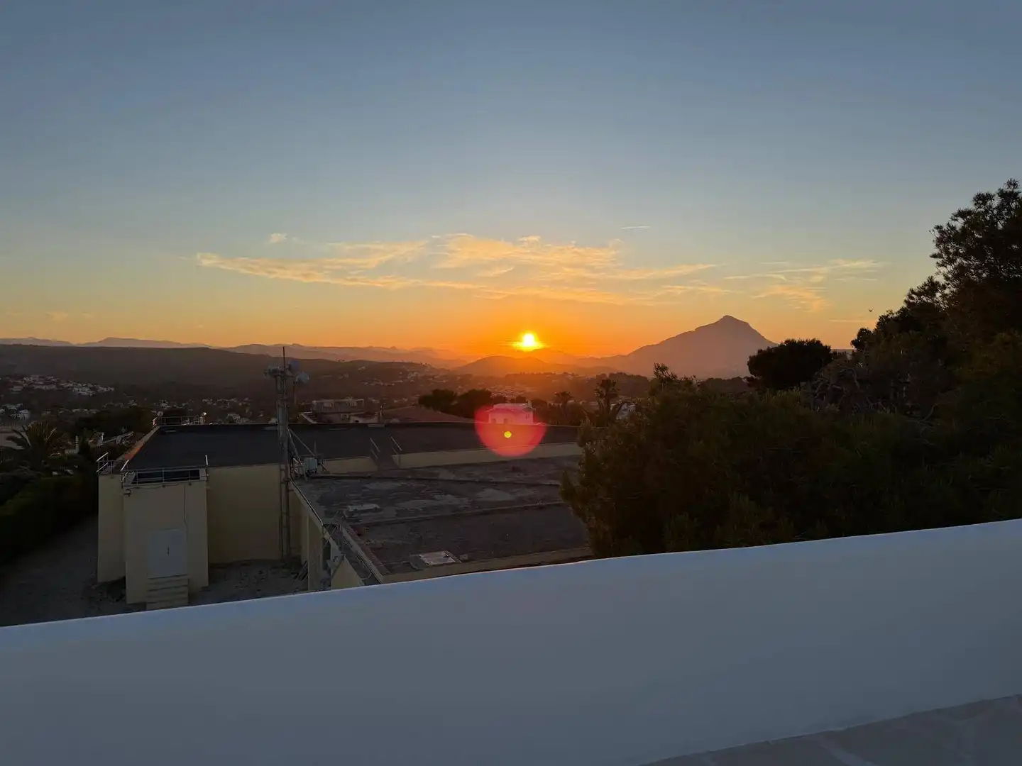 Vista exterior de Casa o xalet en venda en Jávea / Xàbia amb Aire condicionat, Calefacció i Jardí privat