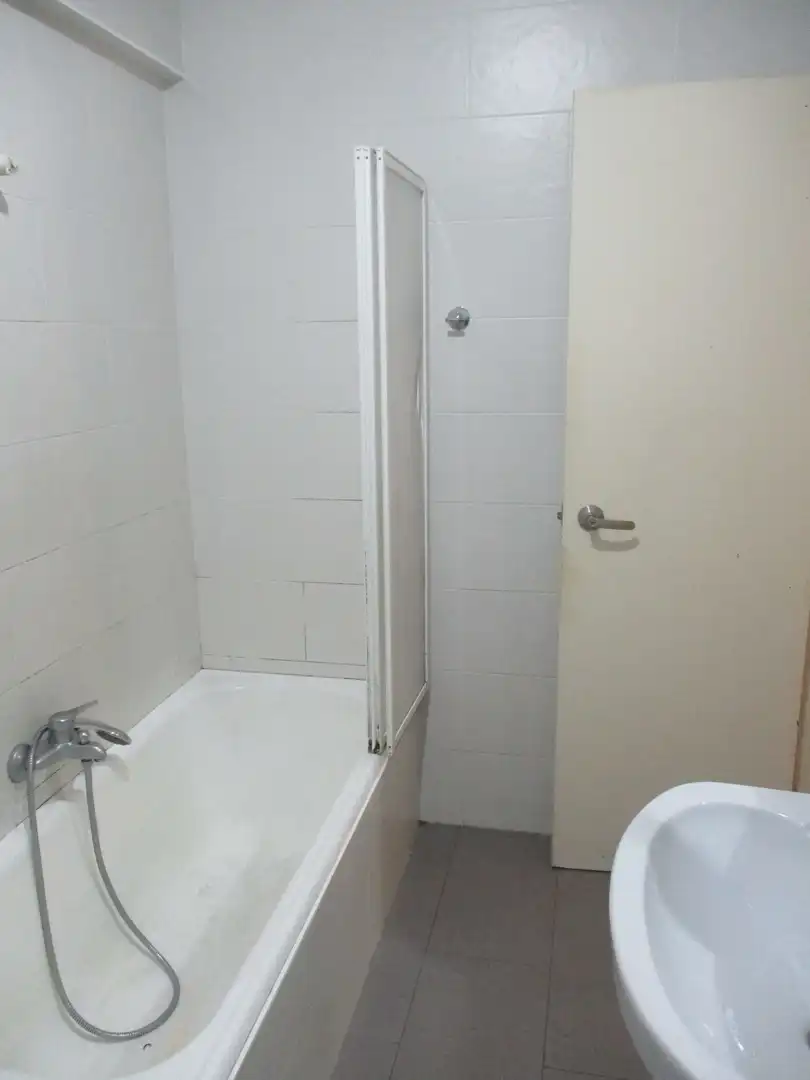 Bathroom of Flat for rent in Donostia - San Sebastián   with Heating and Furnished