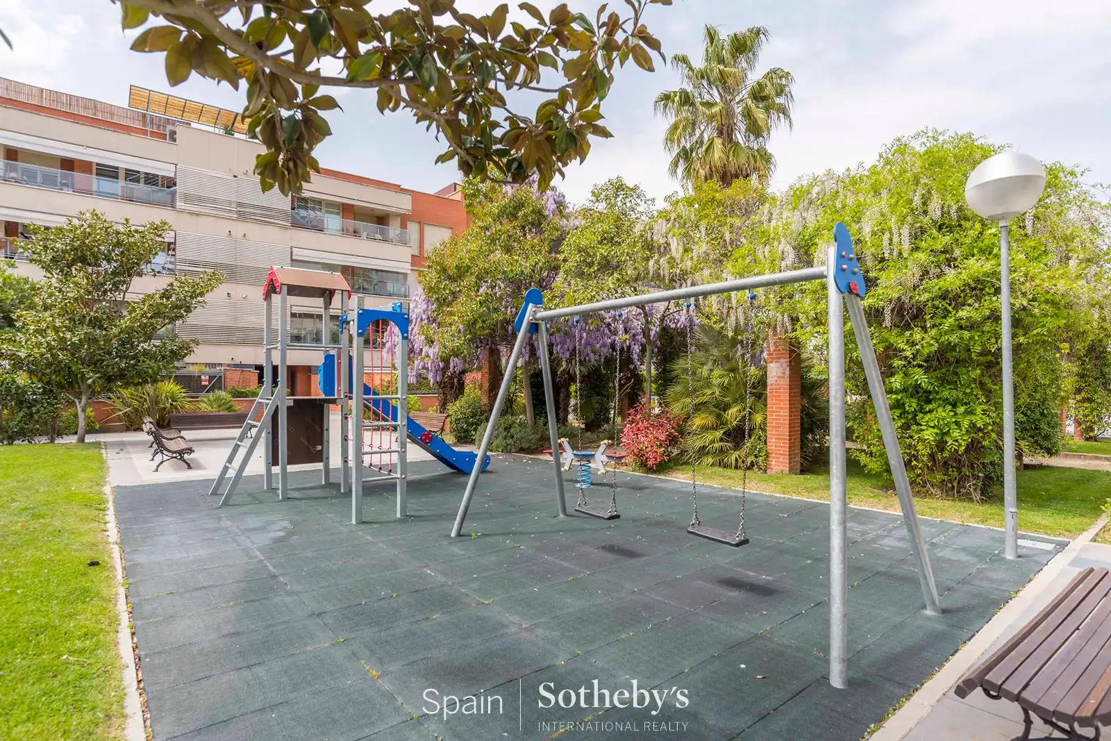 Vista exterior de Apartament de lloguer en Pozuelo de Alarcón amb Aire condicionat, Calefacció i Terrassa