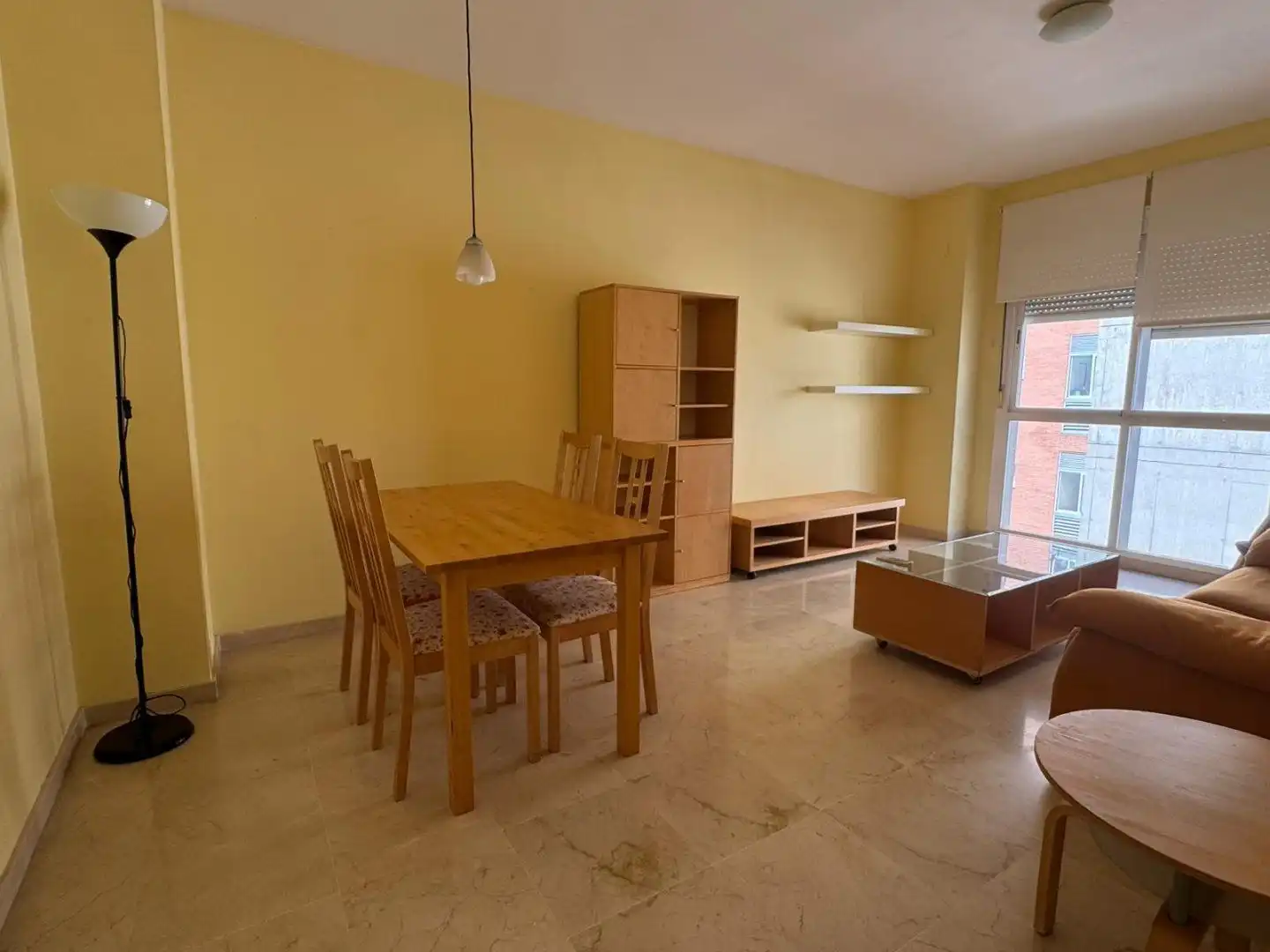 Sala de estar de Piso en venta en Sevilla con Aire acondicionado, Calefacción y Amueblado