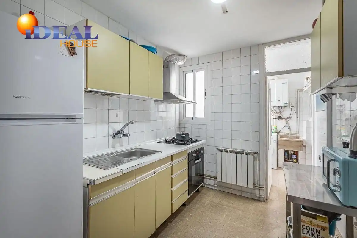 Flat with terrace for sale in Beiro, imagen 11
