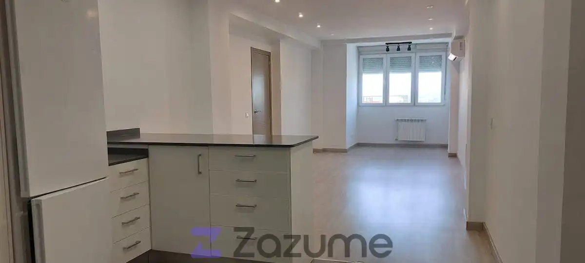 Flat for rent in C. de la Isla de Ons, Peñagrande