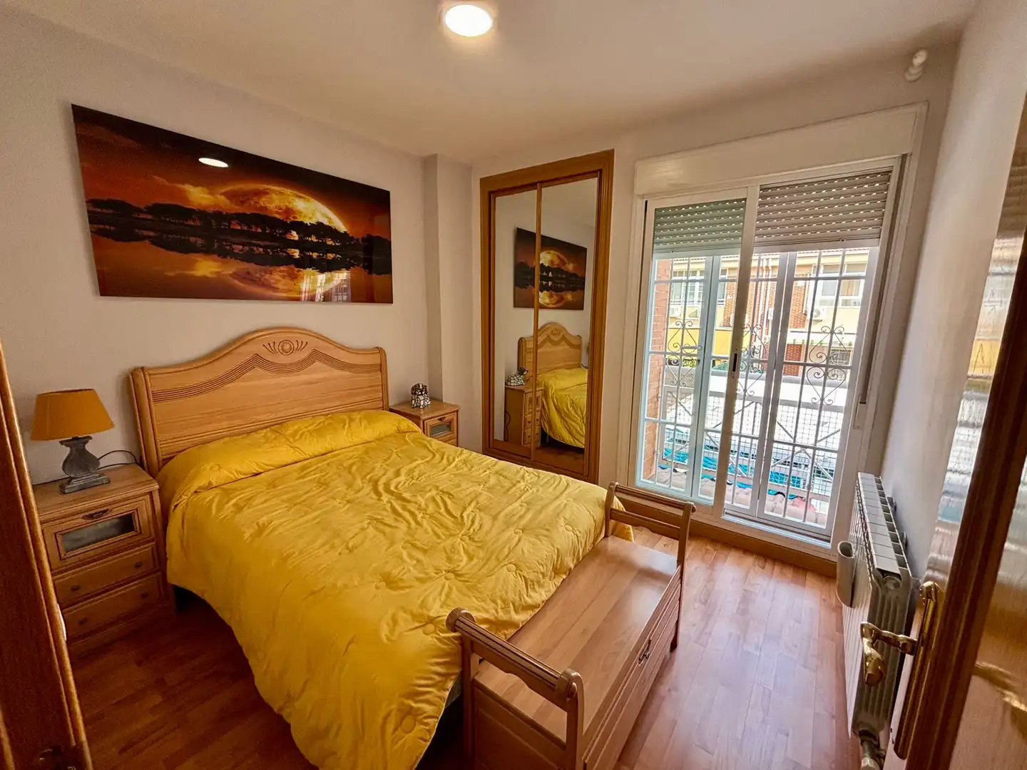 Habitación de Casa adosada en venta en Parla con Aire acondicionado, Calefacción y Jardín privado