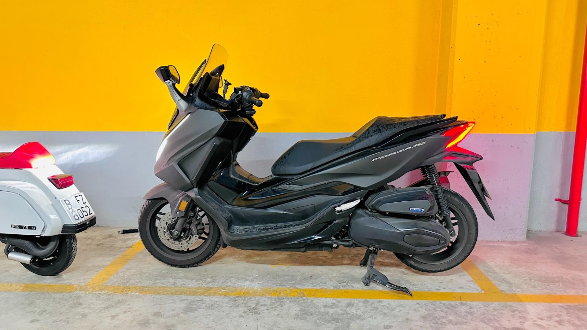 Exterior view of Garage for rent in Sabadell