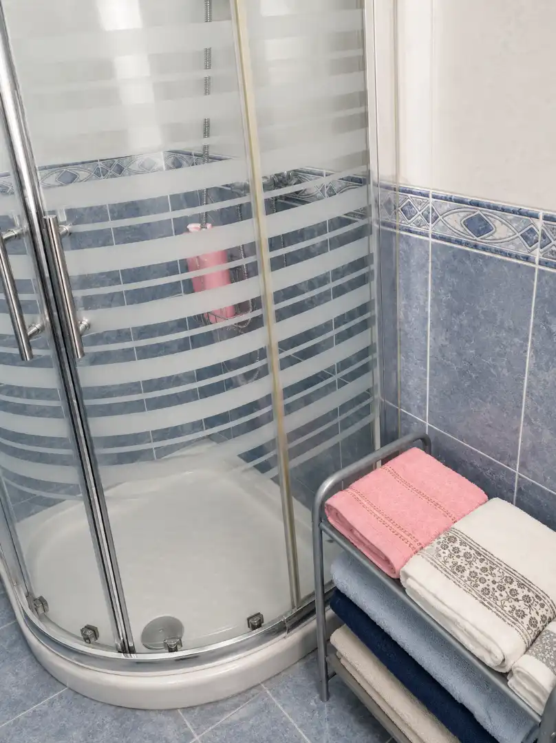 Baño de Piso de alquiler en Santander con Amueblado y Horno