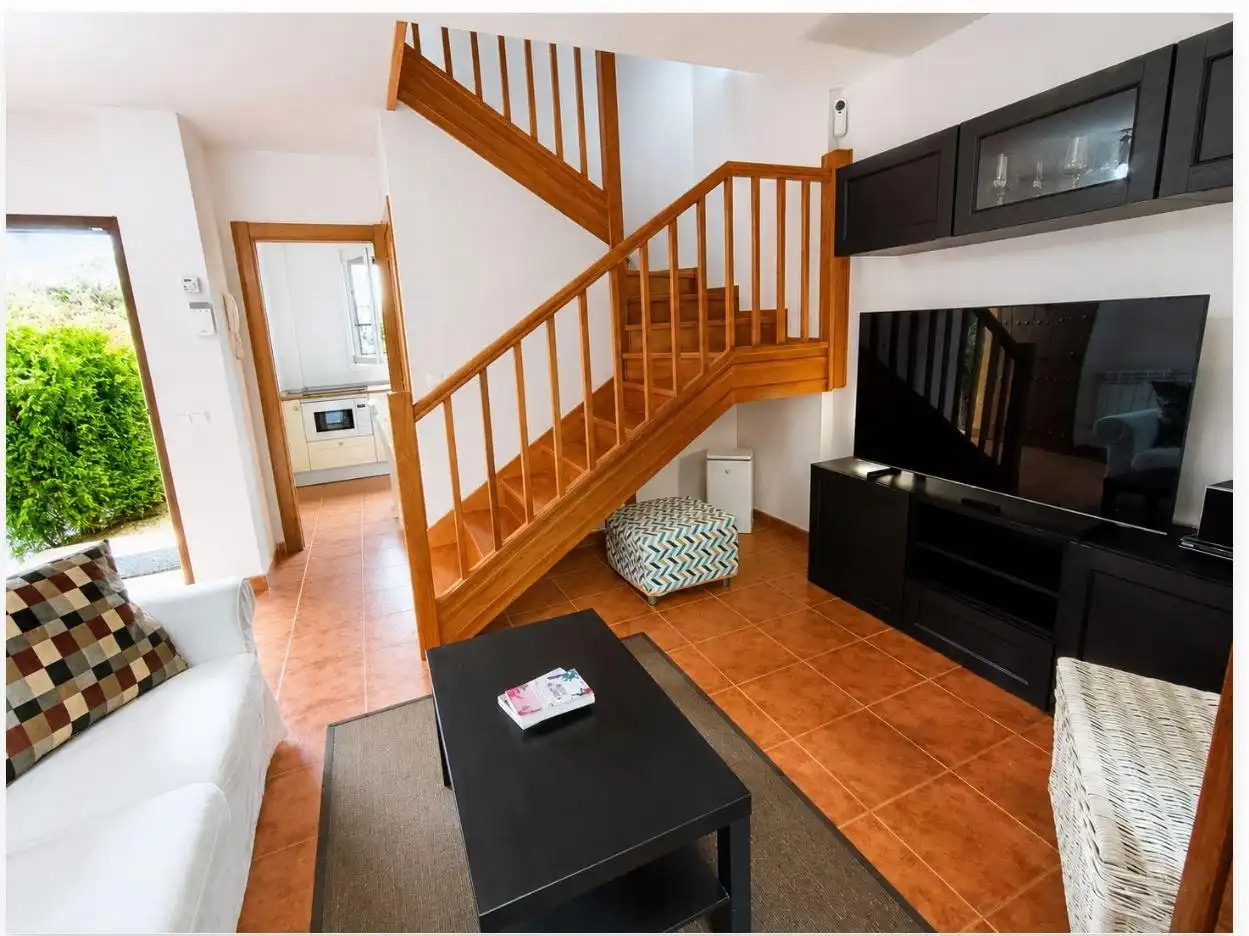 Casa adosada en venta en Santillana del Mar con Calefacción, Jardín privado y Trastero