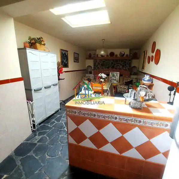 Cocina de Casa adosada en venta en Cala con Terraza, Trastero y Amueblado