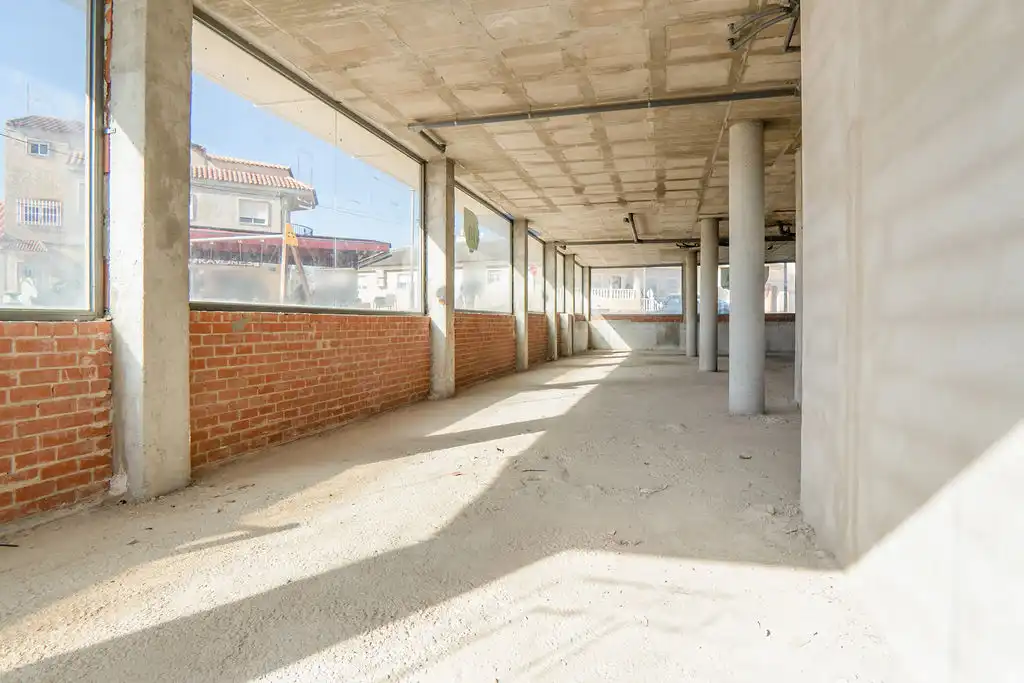 Local comercial en venda a Av Ronda de Levante - Edif. Los Jardines del Alamo -, imagen 19