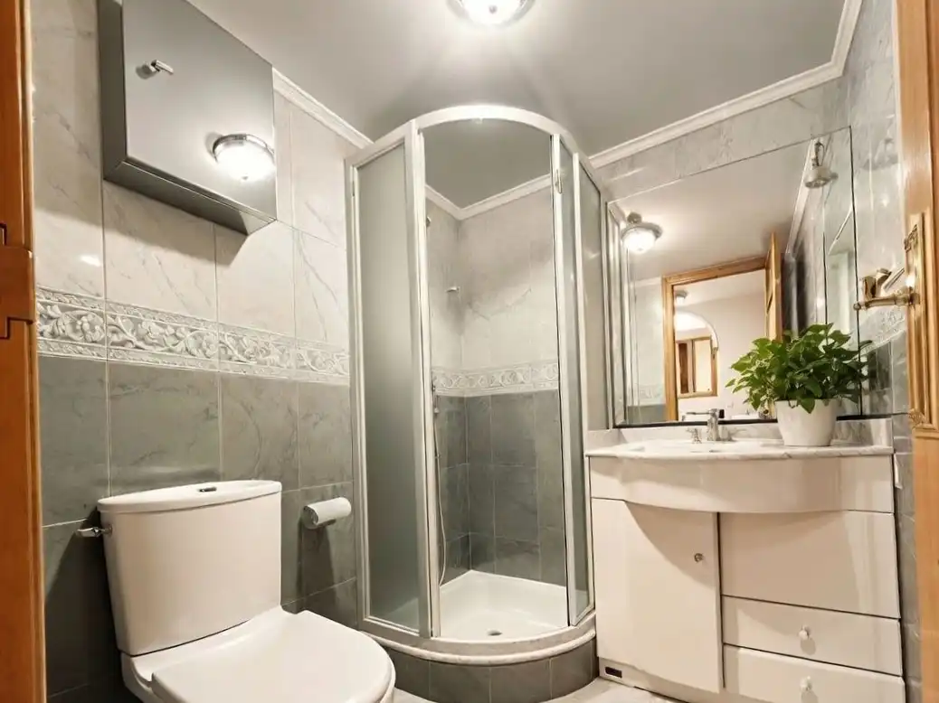 Badezimmer von Einfamilien-Reihenhaus zum Verkauf in Rivas-Vaciamadrid mit Klimaanlage, Heizung und Privatgarten