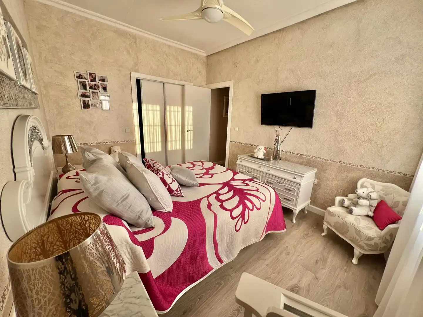 Habitación de Casa adosada en venta en Cartagena con Aire acondicionado, Calefacción y Jardín privado