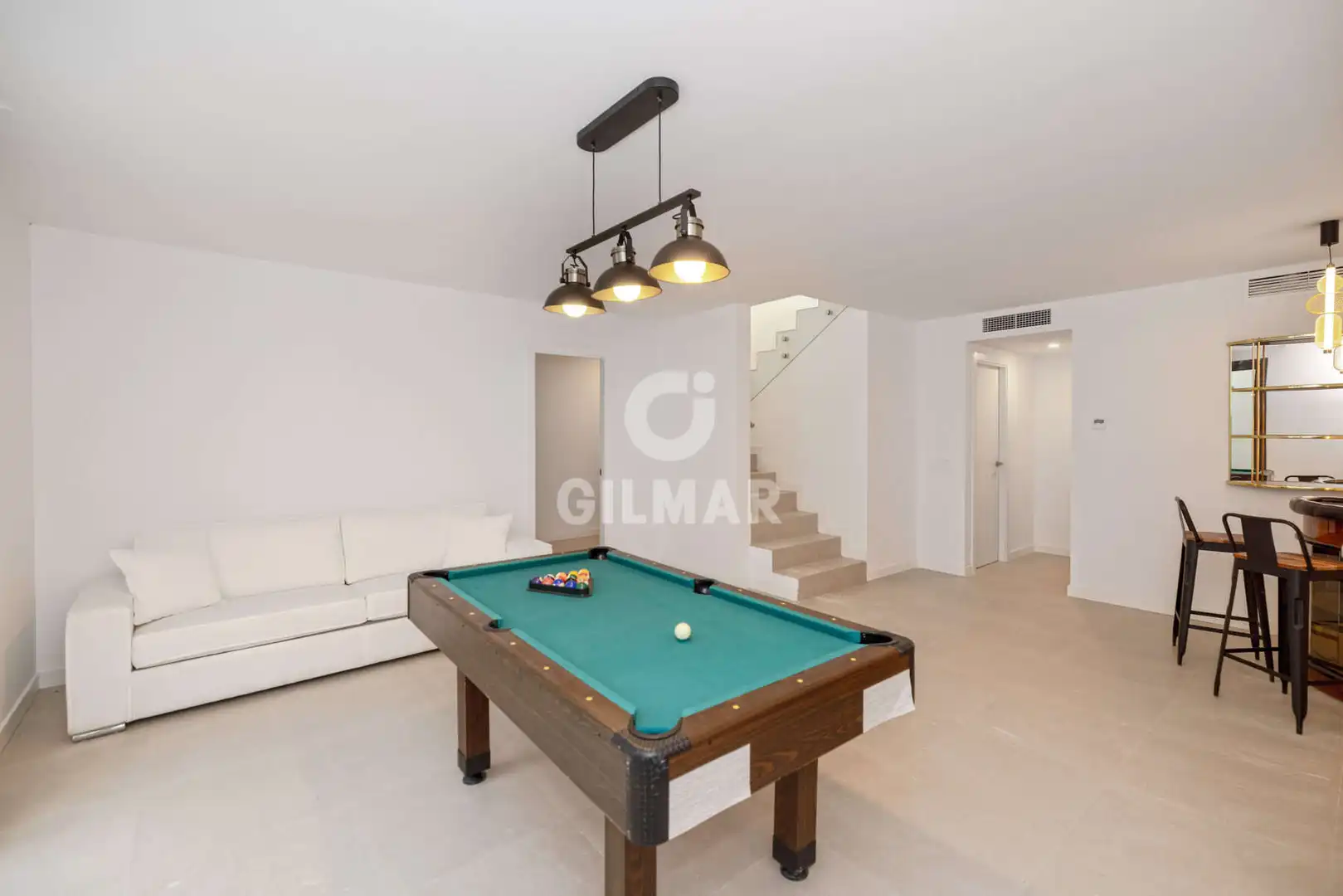 Casa adosada en venta en Estepona con Calefacción, Jardín privado y Piscina