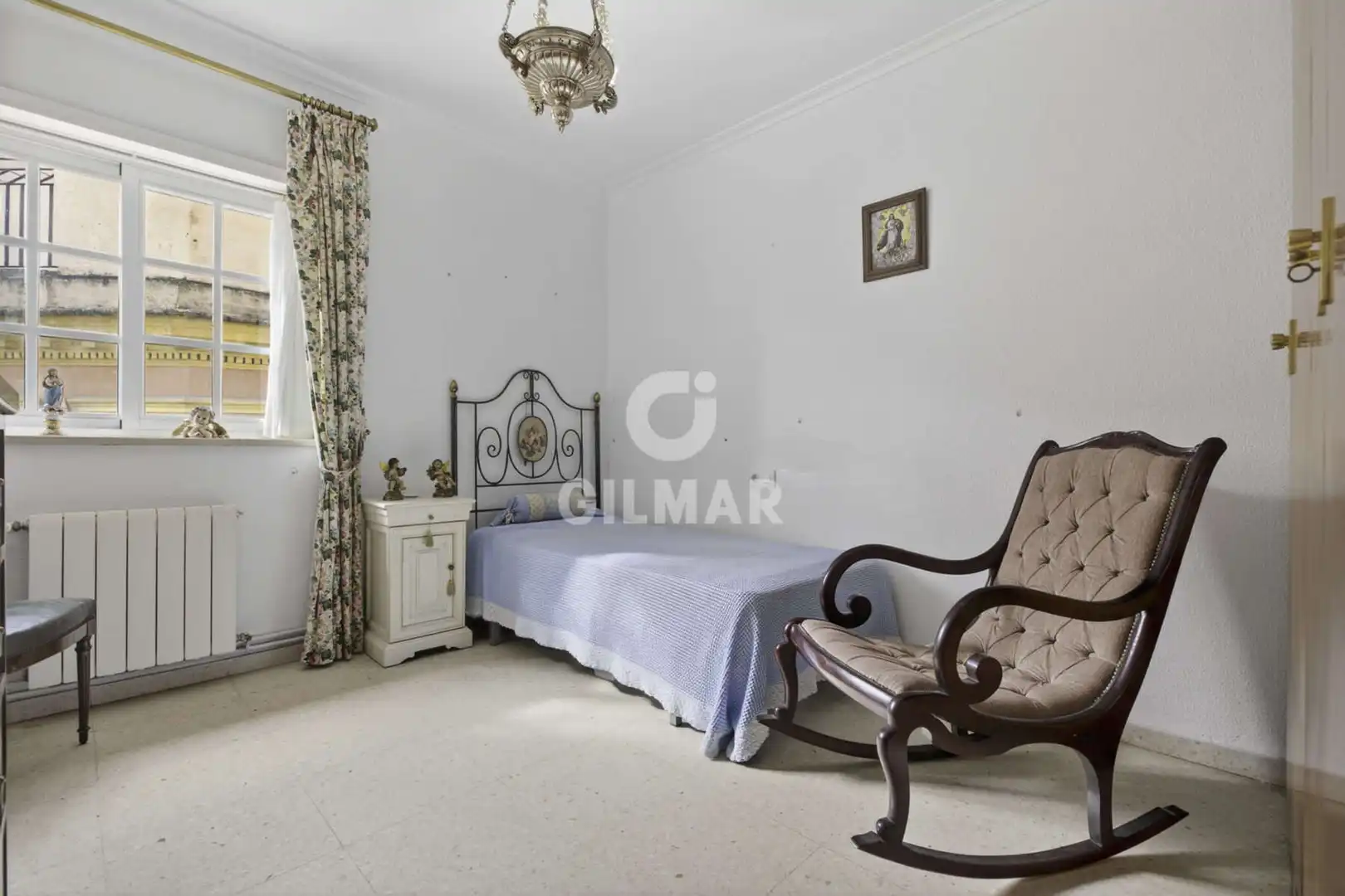 Habitación de Piso en venta en Sevilla con Calefacción y Balcón