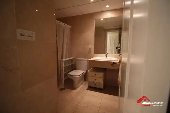 Baño de Piso en venta en Marbella con Terraza y Piscina comunitaria