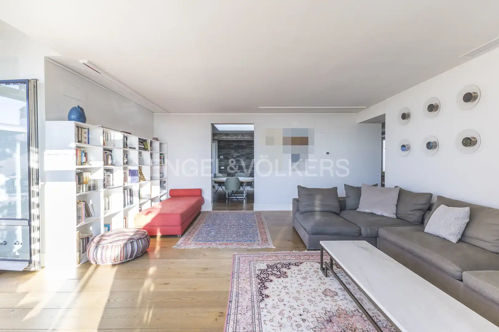 Wohnzimmer von Dachboden zum Verkauf in Madrid mit Klimaanlage, Heizung und Terrasse