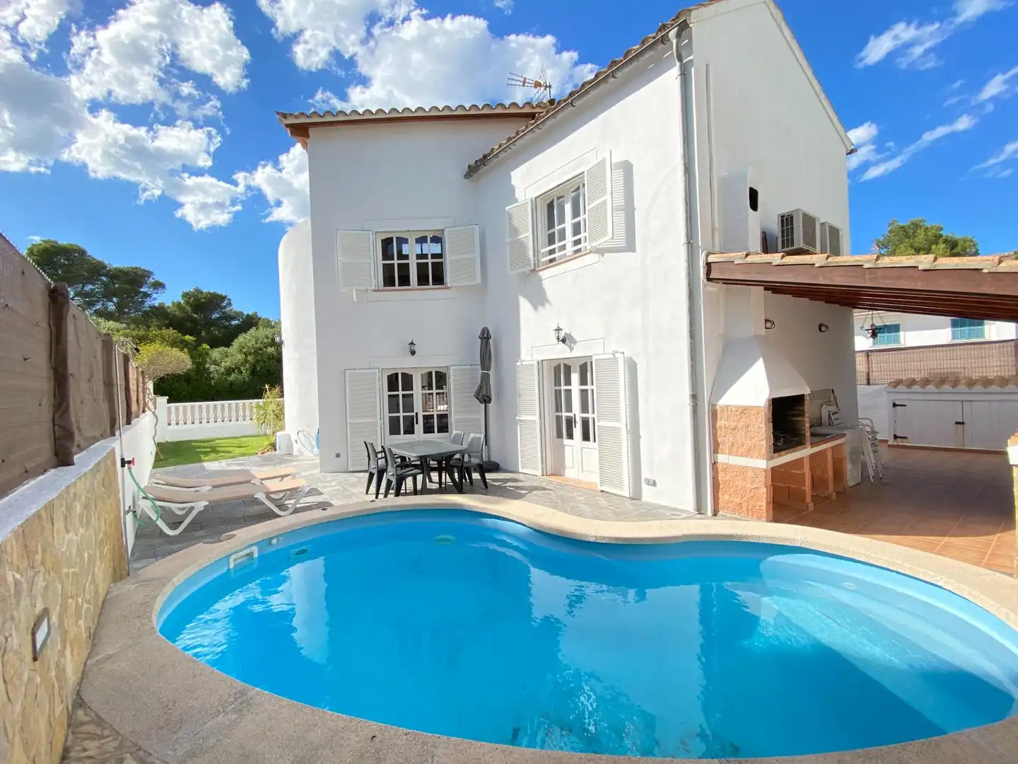 Xalet amb terrassa en venda a Son Serra de Marina