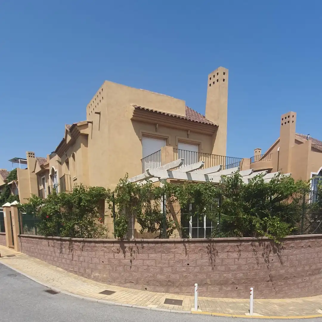Casa con terraza en venta en Calle Calle Orfebres de Riviera, imagen 4