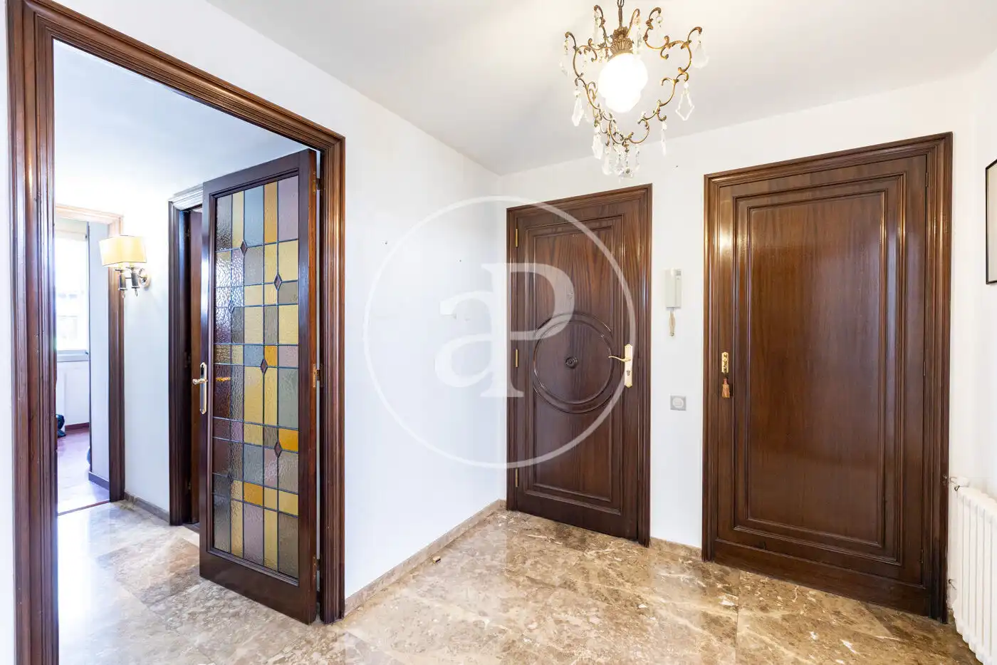 Piso de alquiler en Barcelona con Calefacción, Jardín privado y Balcón