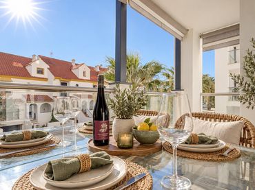 Appartement compact avec piscine à louer à Estepona Pueblo