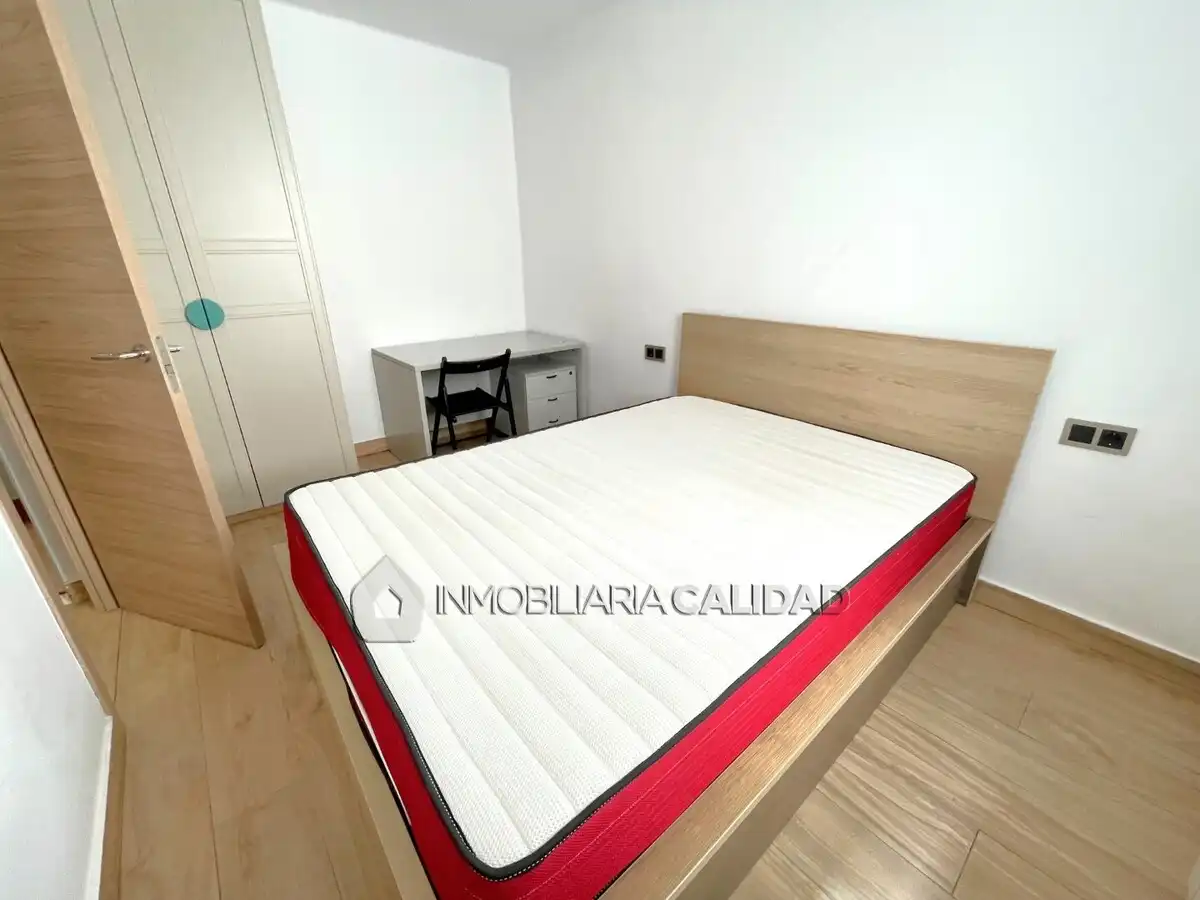 Schlafzimmer von Wohnung zum Verkauf in Burgos mit Heizung und Möbliert