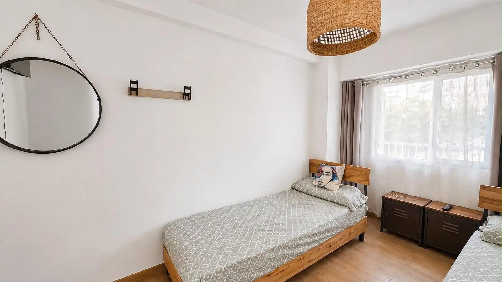 Habitación de Piso en venta en Alicante / Alacant con Aire acondicionado, Calefacción y Terraza