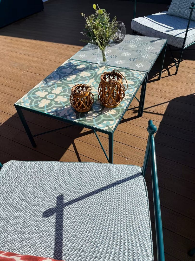 Terrassa de Pis de lloguer en  Sevilla Capital amb Aire condicionat, Moblat i TV