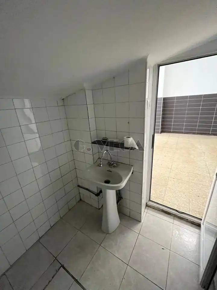 Local comercial en venda a López Mora, imagen 8