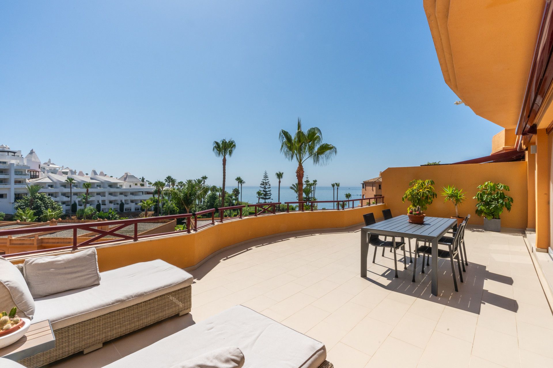 Terrassa de Apartament en venda en Estepona amb Aire condicionat, Terrassa i Traster