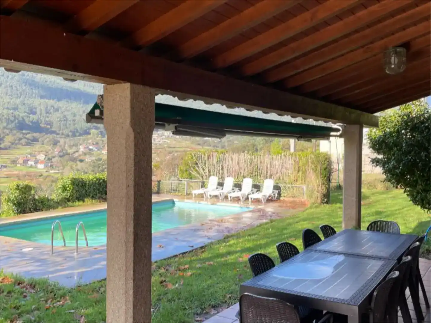 Terrasse von Wohnung zur Miete in Vilaboa mit Privatgarten, Parkett und Schwimmbad