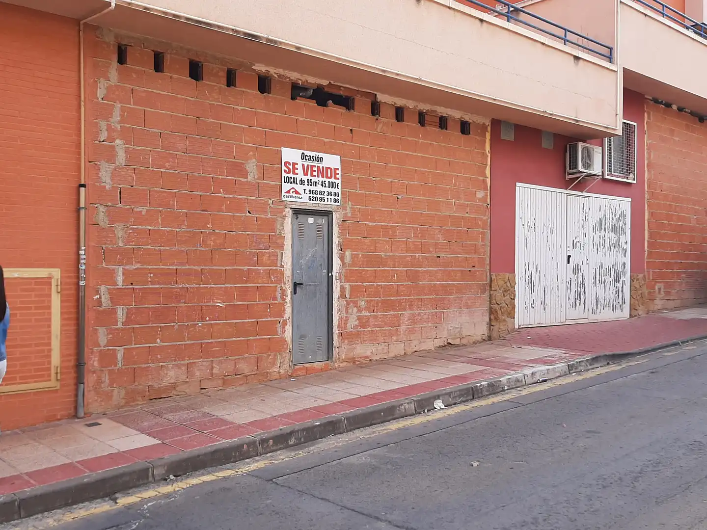 Gewerbefläche zum Verkauf in Calle I Montegrande 18, imagen 2