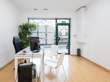 Local comercial en venda a Avenida de Madrid 16