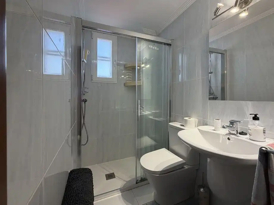 Bathroom of Flat for sale in Vitoria - Gasteiz  with Heating, Storage room and Furnished