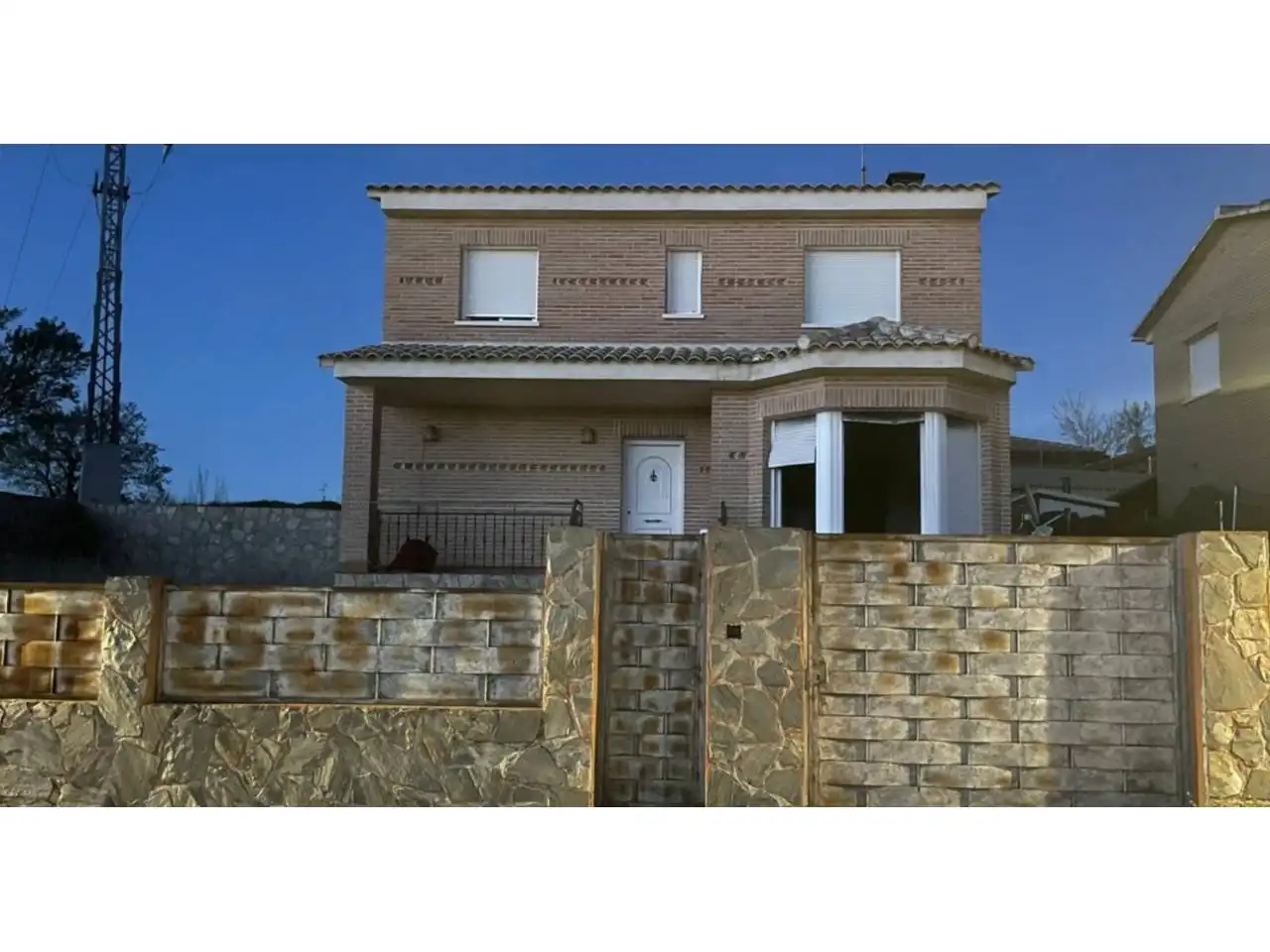 Casa con jardín en venta en Urbanizacion Altos de Mentrida
