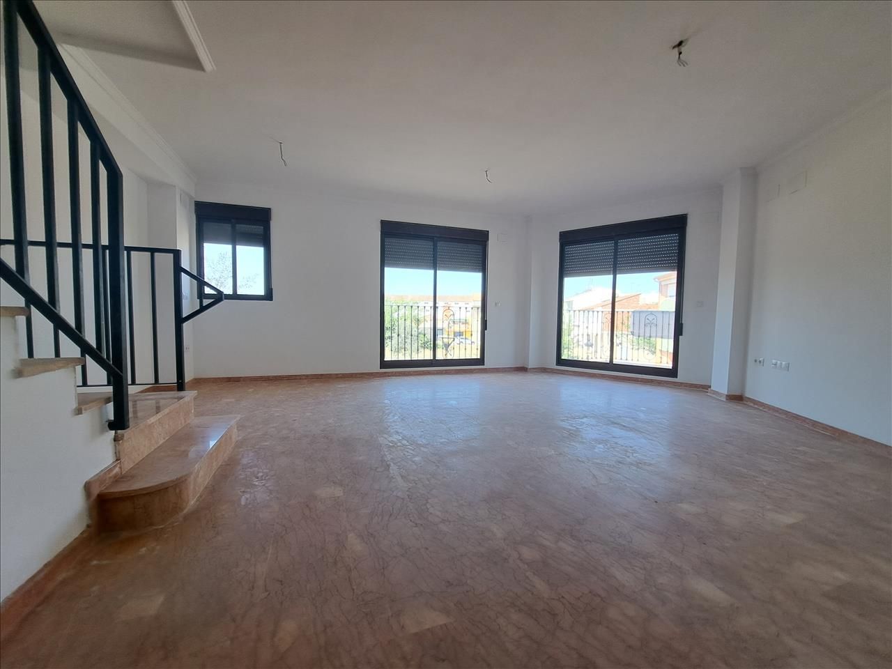 Wohnzimmer von Wohnung zum verkauf in Rafelguaraf mit Terrasse, Ofen und Balkon