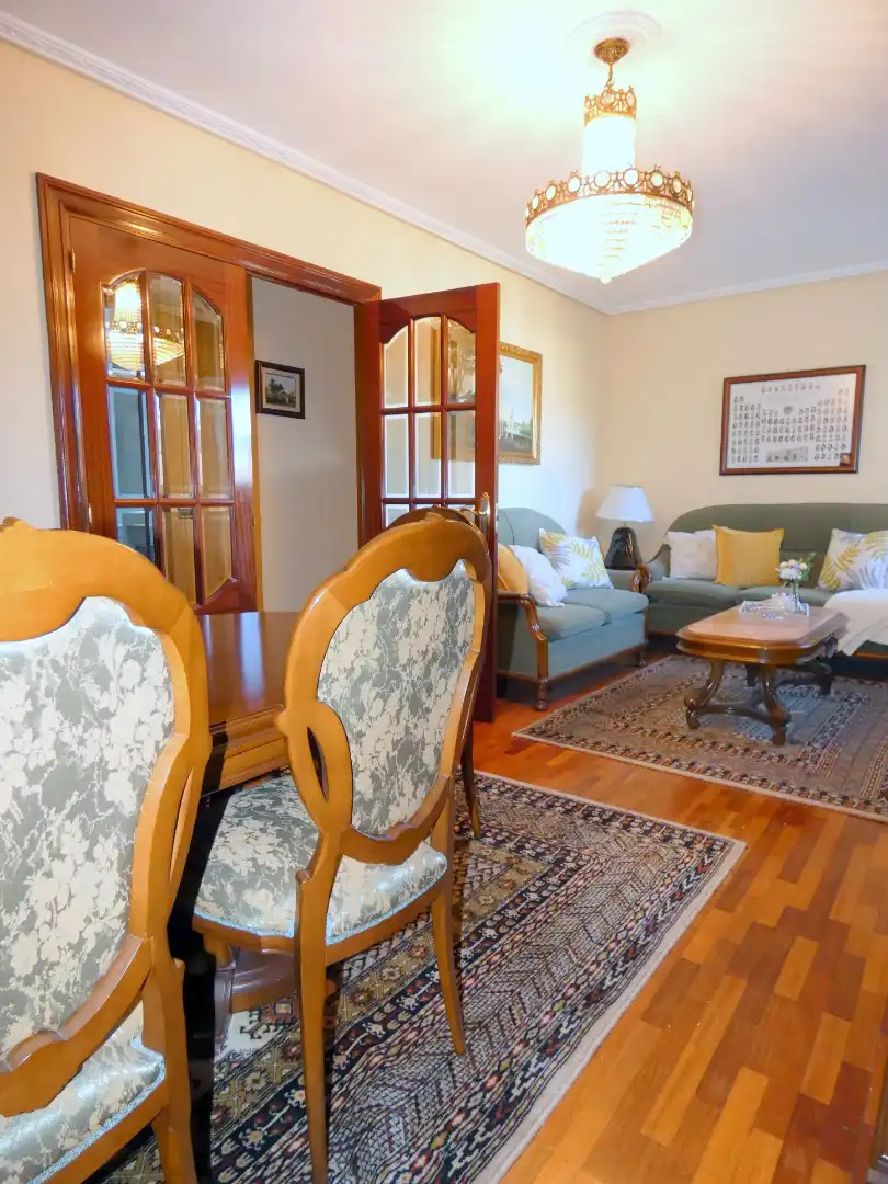 Flat for sale in Karmelo Kalea, Santutxu - Basarrate