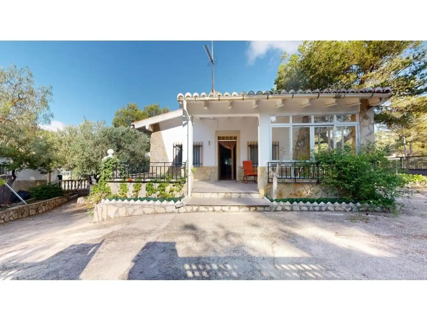 Vista exterior de Casa o chalet en venta en Tavernes de la Valldigna con Aire acondicionado, Jardín privado y Terraza
