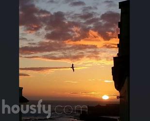 Exterior view of Attic for sale in  Cádiz Capital  with Parquet flooring, Terrace and Furnished
