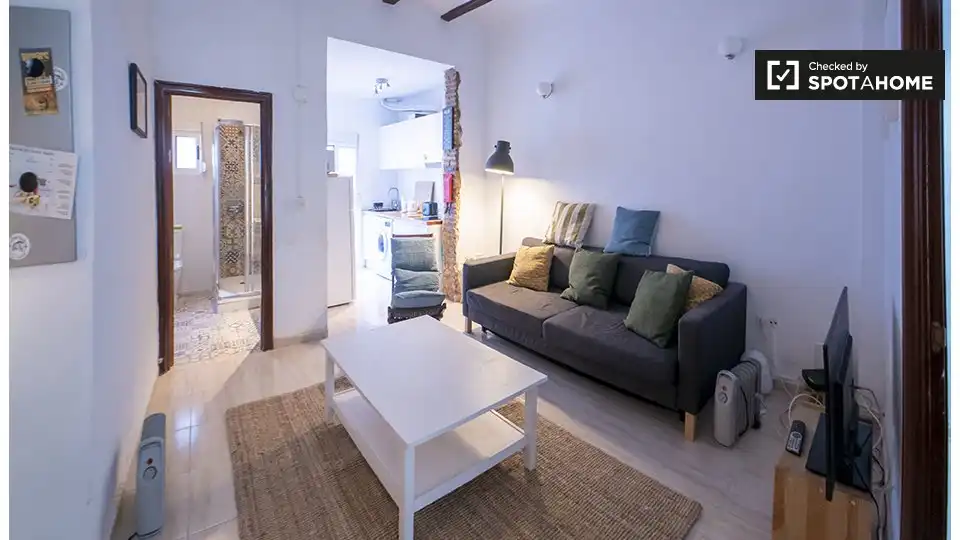 Appartamento con terrazza in affitto a Poblats Marítims