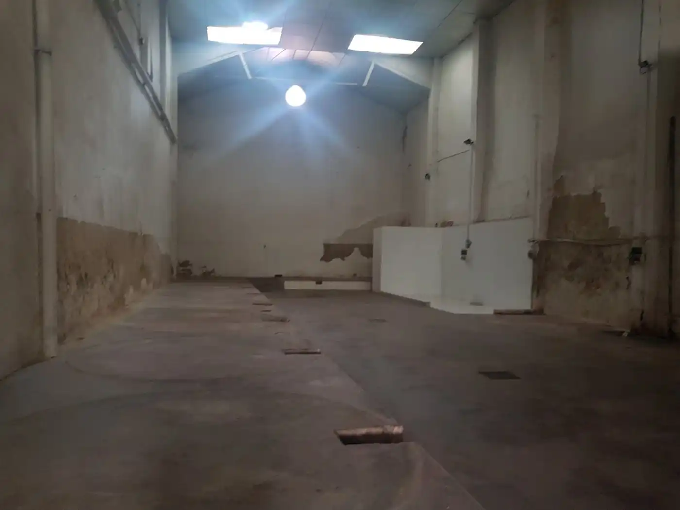 Nave industrial en venta en Villena