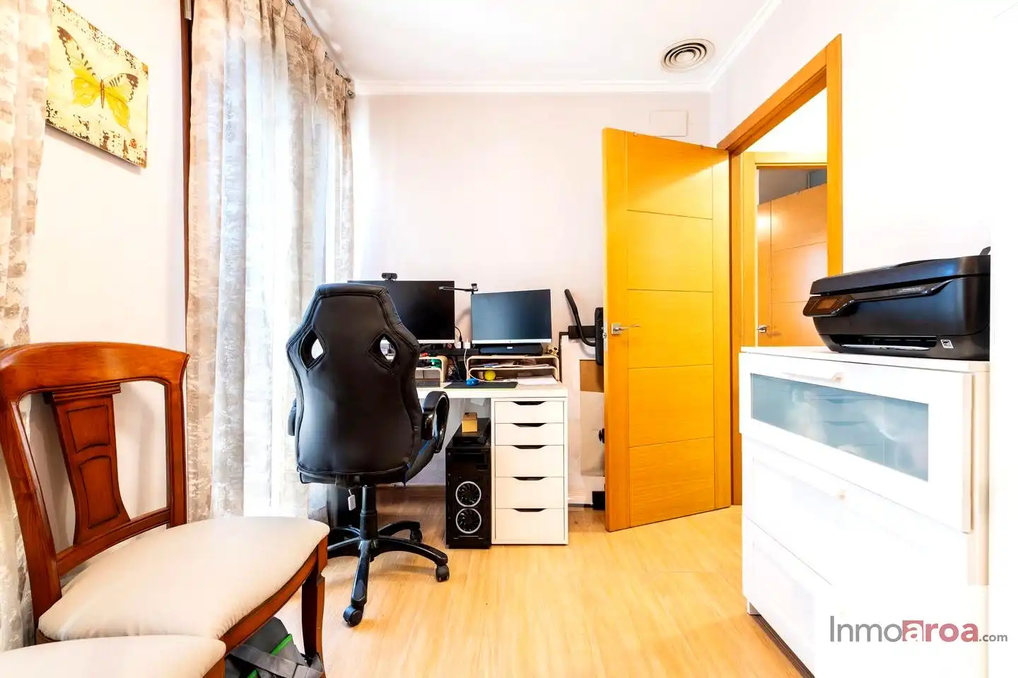 Schlafzimmer von Haus oder Chalet zum Verkauf in Bétera mit Klimaanlage und Terrasse
