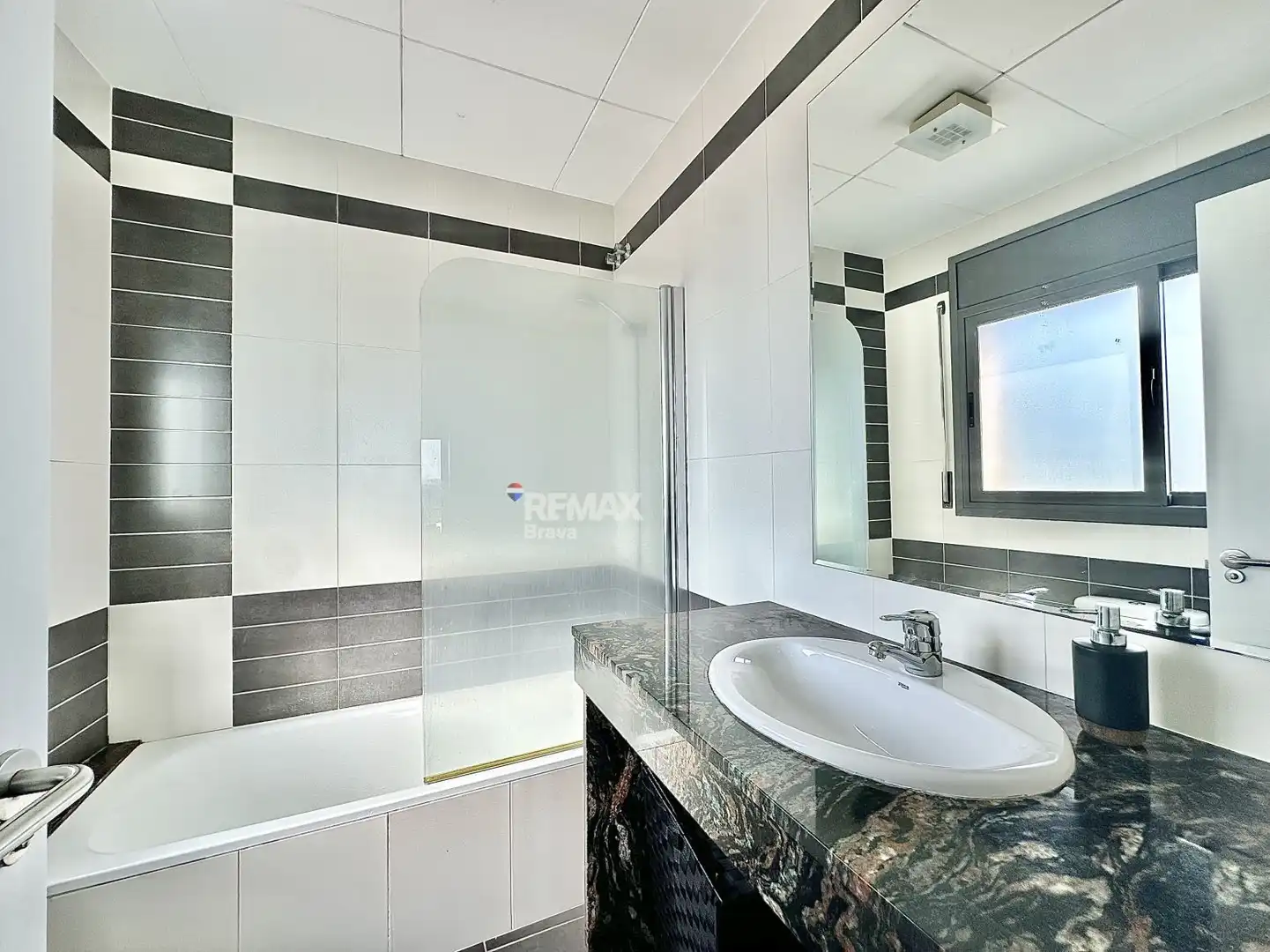 Baño de Casa o chalet en venta en Santa Maria de Palautordera con Aire acondicionado, Calefacción y Terraza