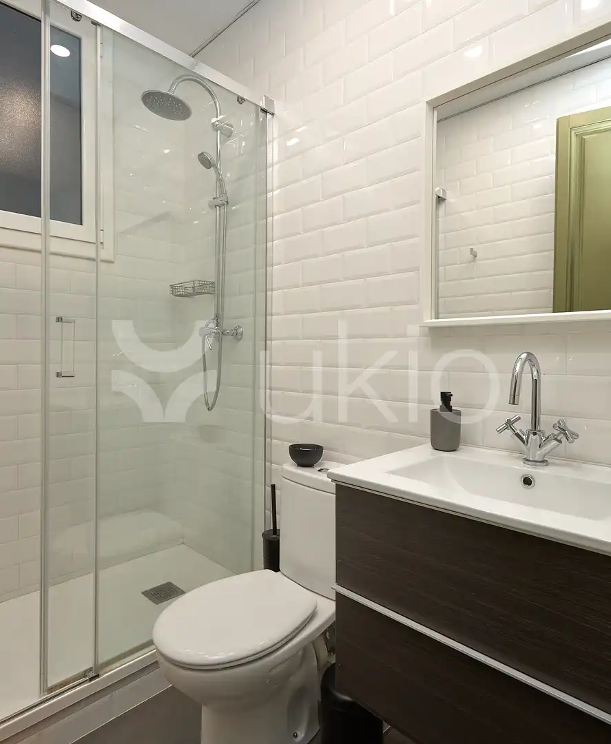 Apartment with terrace to rent in Carrer d'Enric Granados, imagen 23