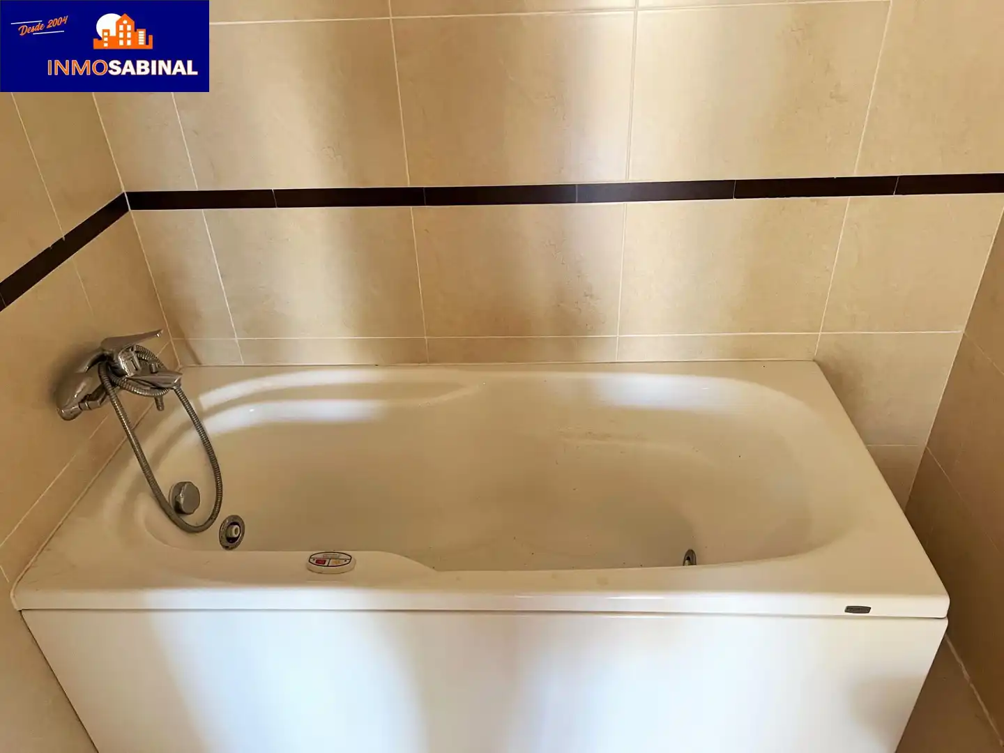 Bany de Pis en venda en Roquetas de Mar ciudad