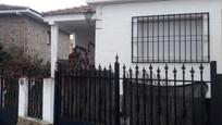 Vista exterior de Casa o xalet en venda en Polán amb Jardí privat i Terrassa