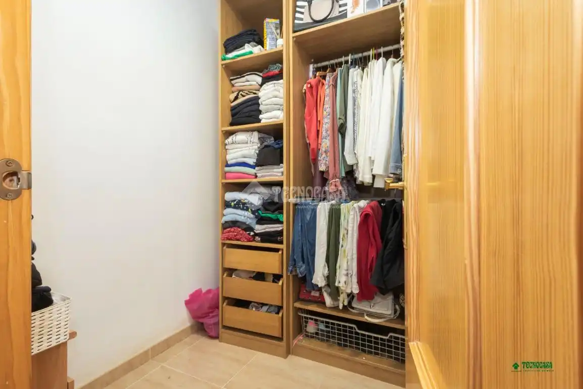Habitación de Piso en venta en Almería con Aire acondicionado