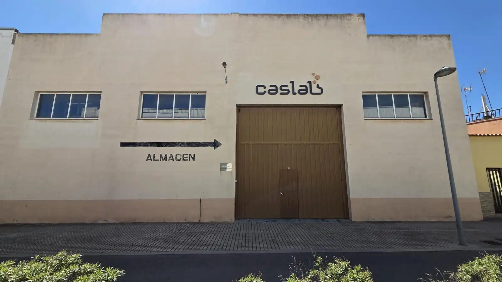 Vista exterior de Local en venta en Castellón de la Plana / Castelló de la Plana